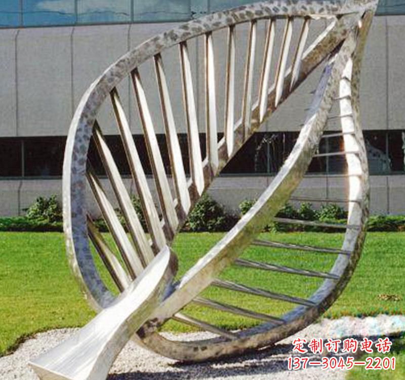 泰安不锈钢树叶镂空景观雕塑精美而古朴