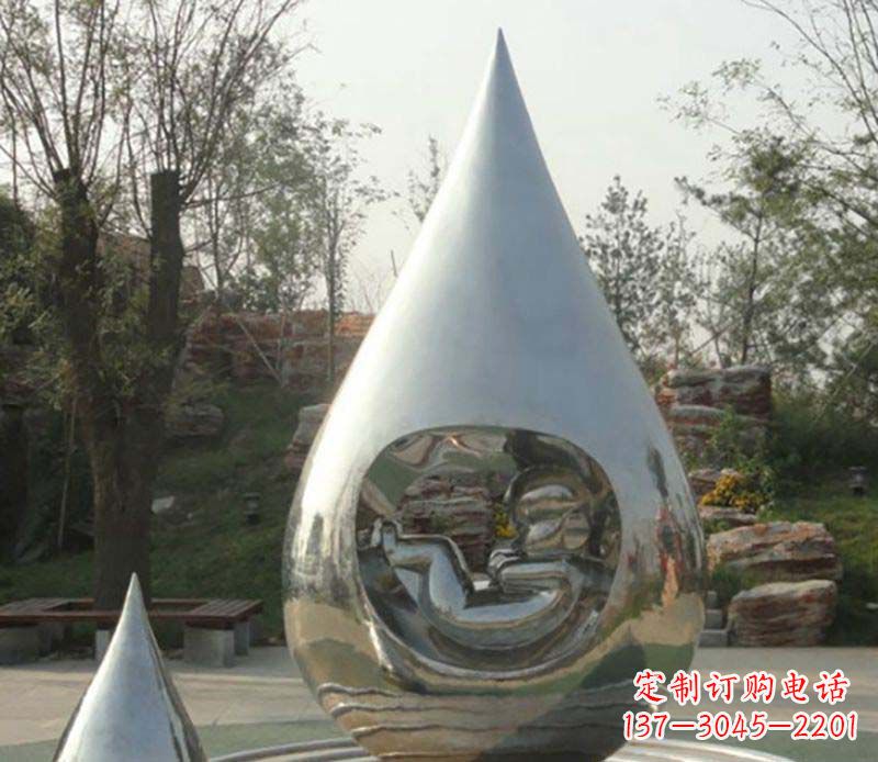 泰安不锈钢水滴雕塑精致简约的艺术之美
