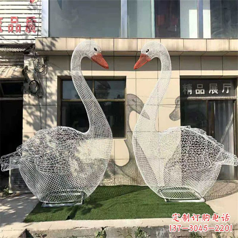 泰安不锈钢缩翅网格天鹅一对经典雕塑的传奇之美