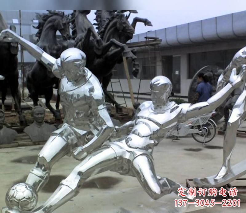 泰安足球运动雕塑
