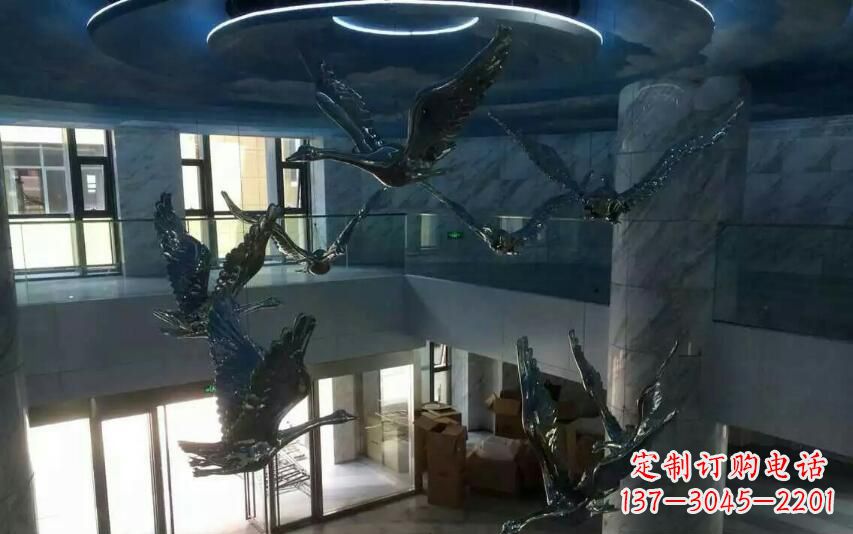 泰安不锈钢天鹅雕塑赋予室内空间灵动之美
