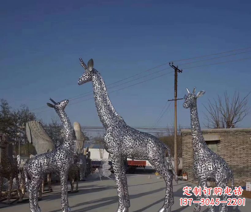 泰安不锈钢镂空雕塑长颈鹿