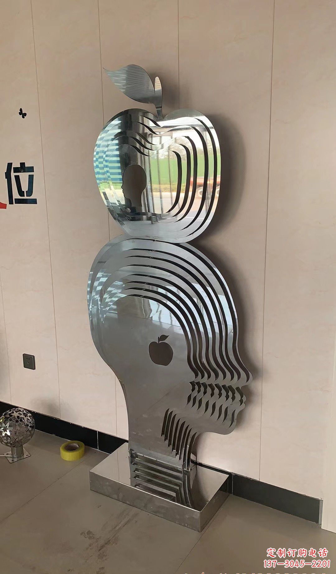 泰安精美不锈钢苹果雕塑
