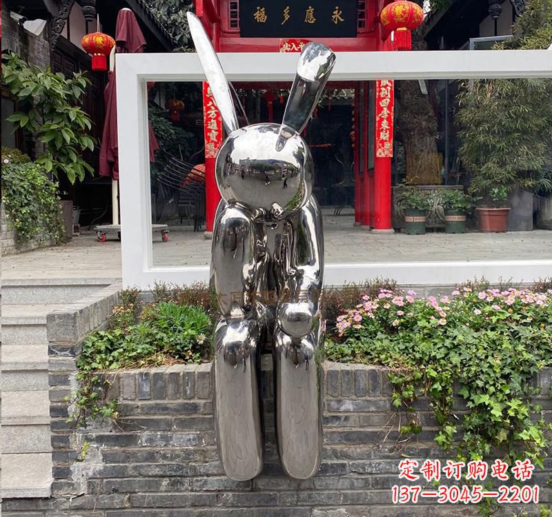 泰安不锈钢兔子雕塑精美的艺术作品