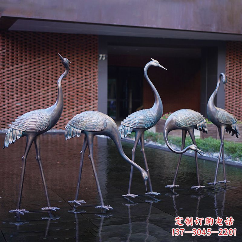 泰安不锈钢仙鹤飞翔雕塑
