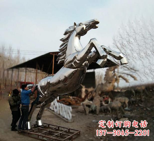泰安不锈钢现代动物马雕塑