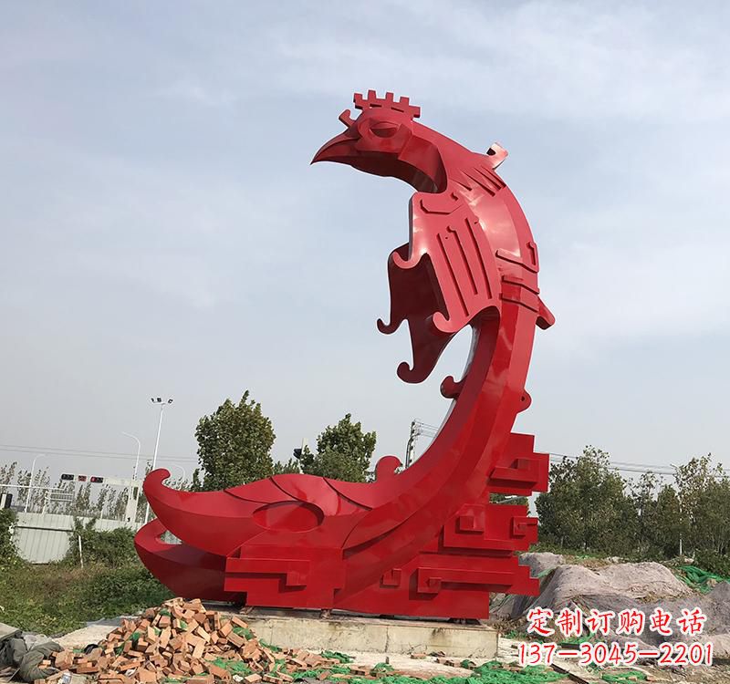 泰安凤凰展翅飞翔——不锈钢现代广场的雕塑之美