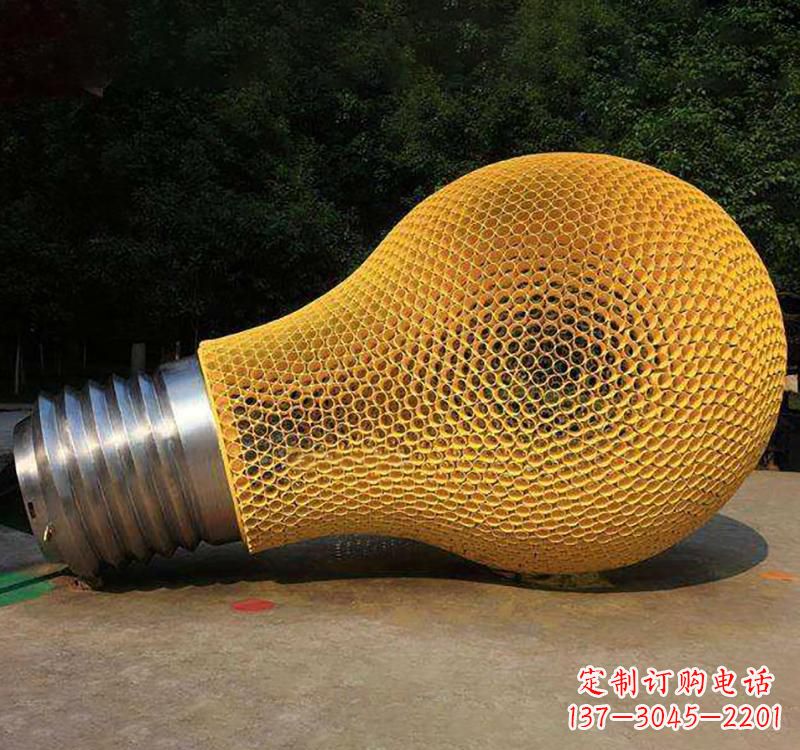 泰安不锈钢灯泡雕塑点亮小区景观