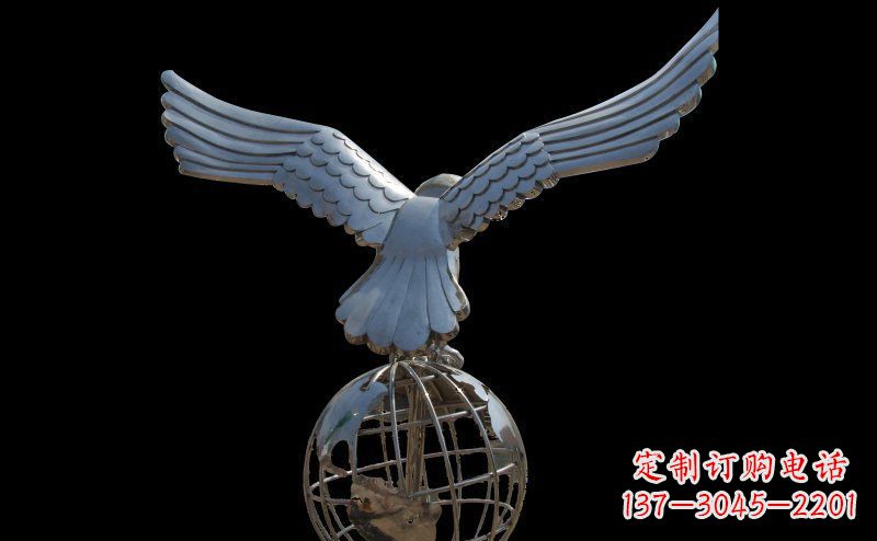 泰安雄鹰的翱翔——不锈钢雄鹰雕塑