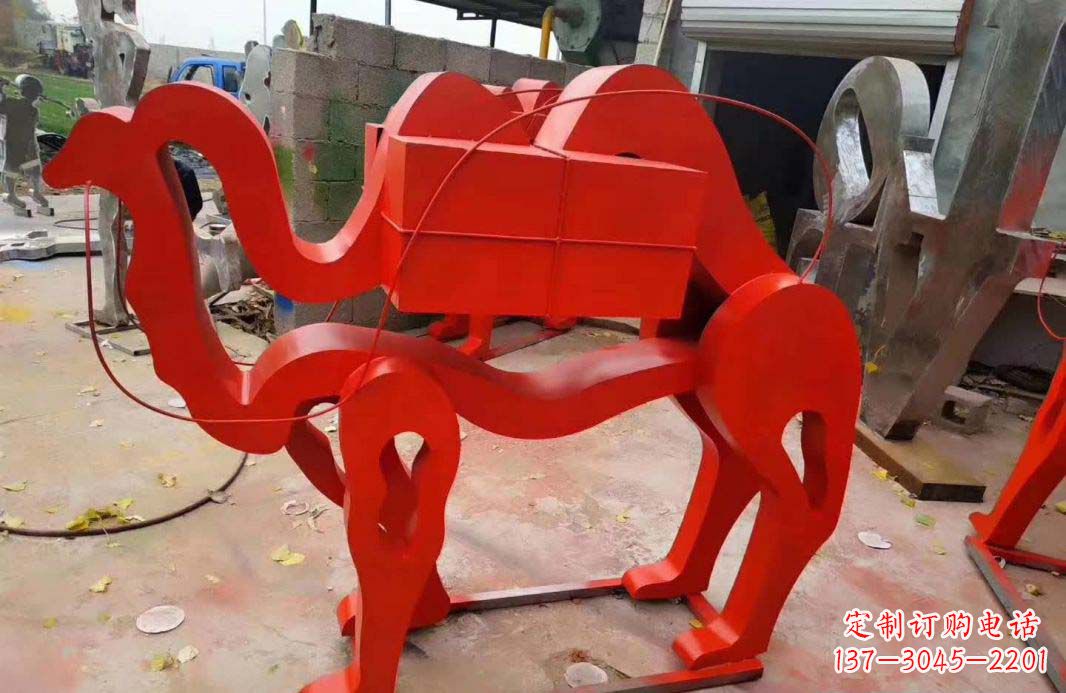 泰安不锈钢艺术骆驼雕塑——雕塑精美的艺术之作