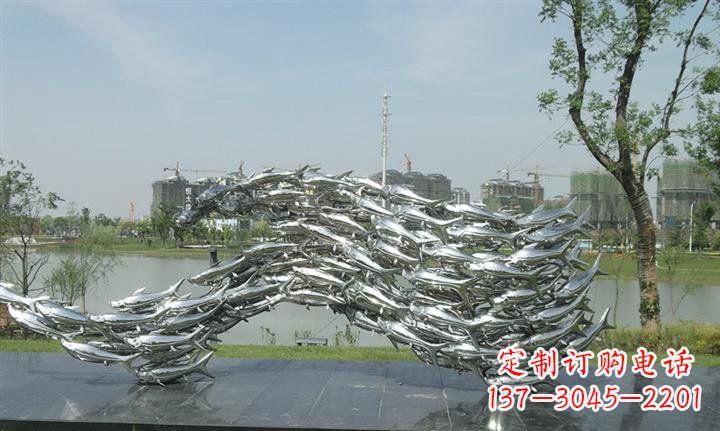 泰安精美动物雕塑点缀不锈钢鱼群公园