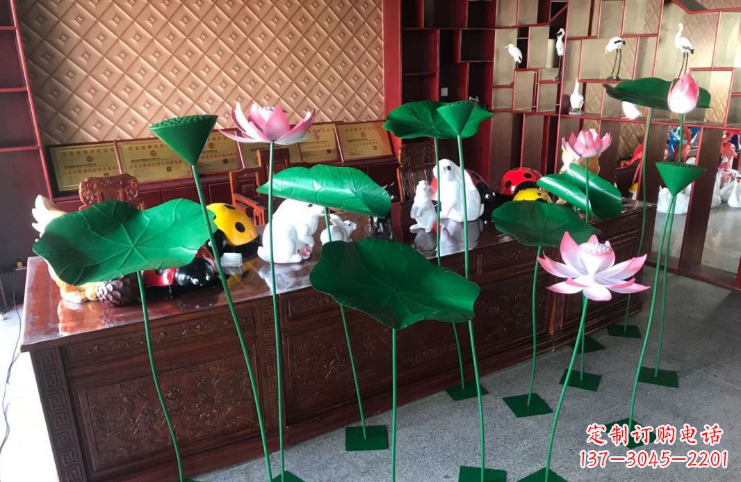 泰安精美不锈钢荷叶雕塑