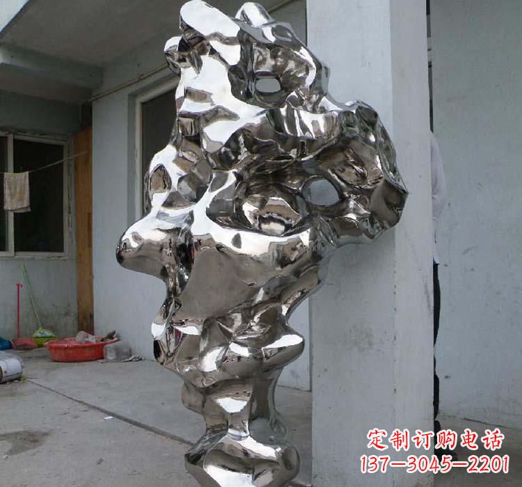 泰安太湖石雕塑精美绝伦的不锈钢园林景观