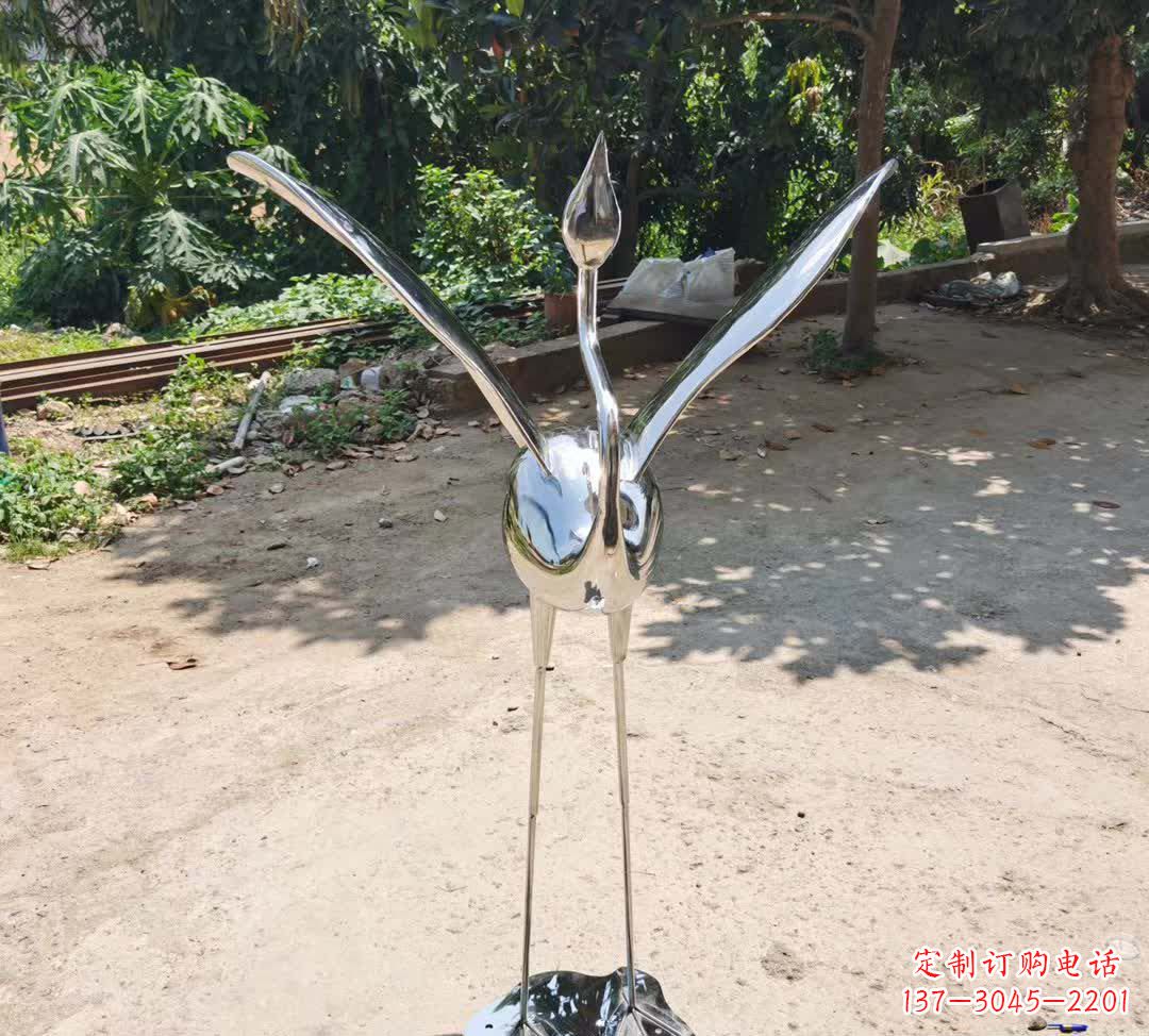 泰安不锈钢仙鹤雕塑——传承灵动之美