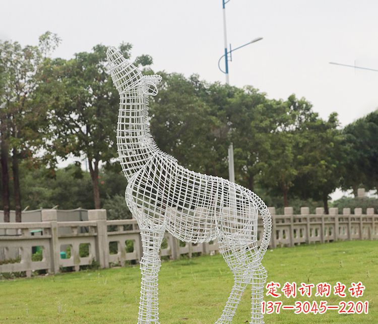 泰安不锈钢长颈鹿雕塑——艺术精美的象征