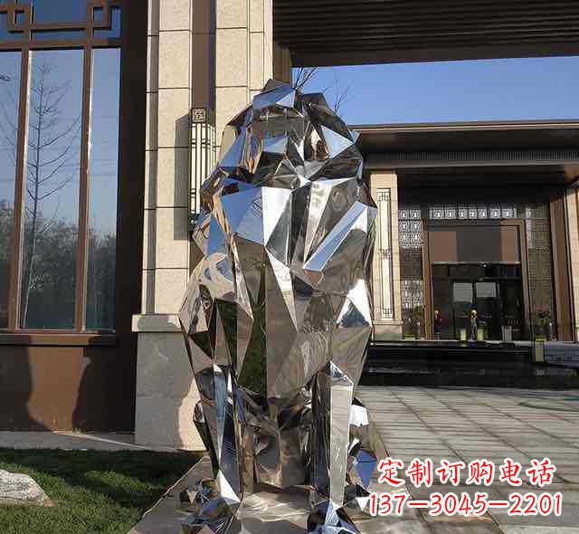 泰安不锈钢狮子雕塑给园林带来神秘与力量