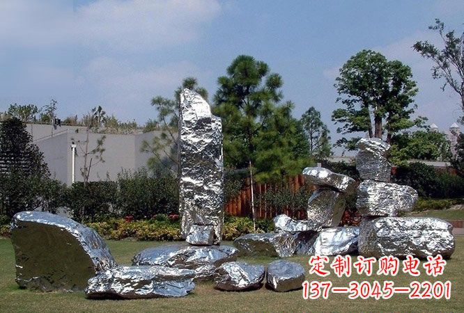 泰安美丽的太湖石雕塑