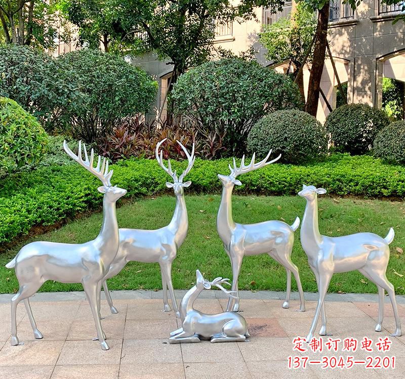 泰安不锈钢园林小鹿雕塑美丽的艺术点缀