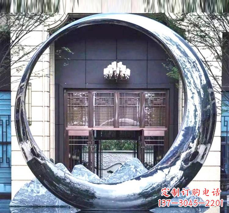 泰安精美的不锈钢圆环雕塑