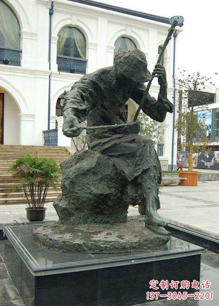 泰安节奏轻快的二胡雕塑