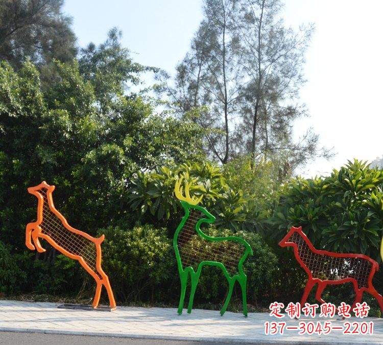 泰安精美的彩色不锈钢梅花鹿雕塑