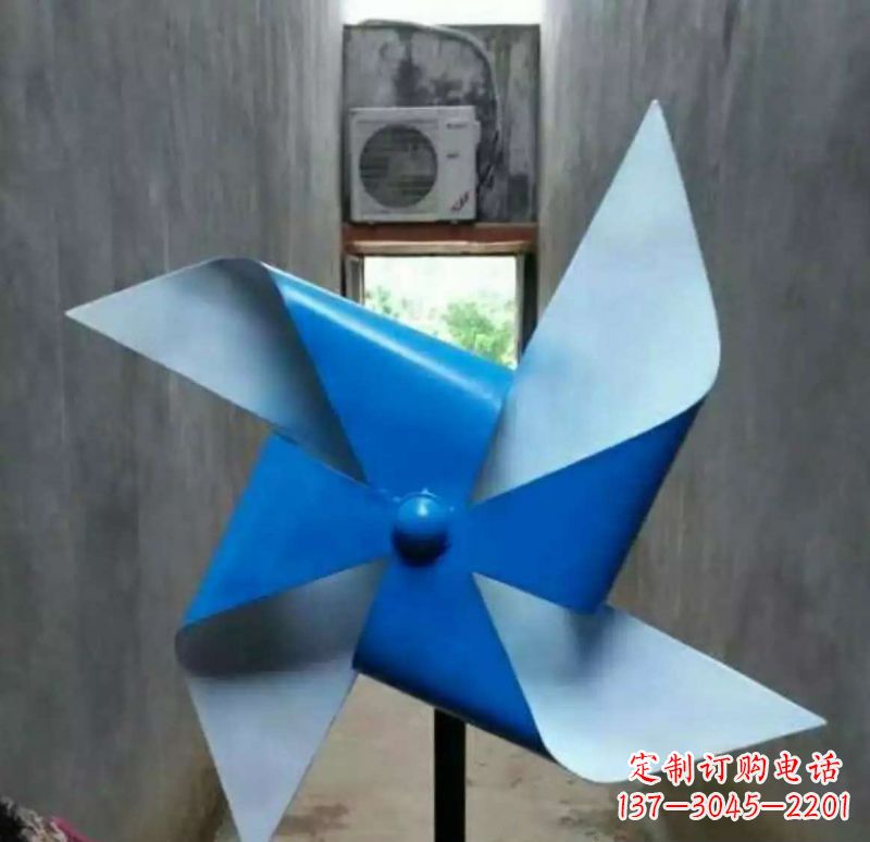 泰安色彩斑斓的不锈钢风车雕塑