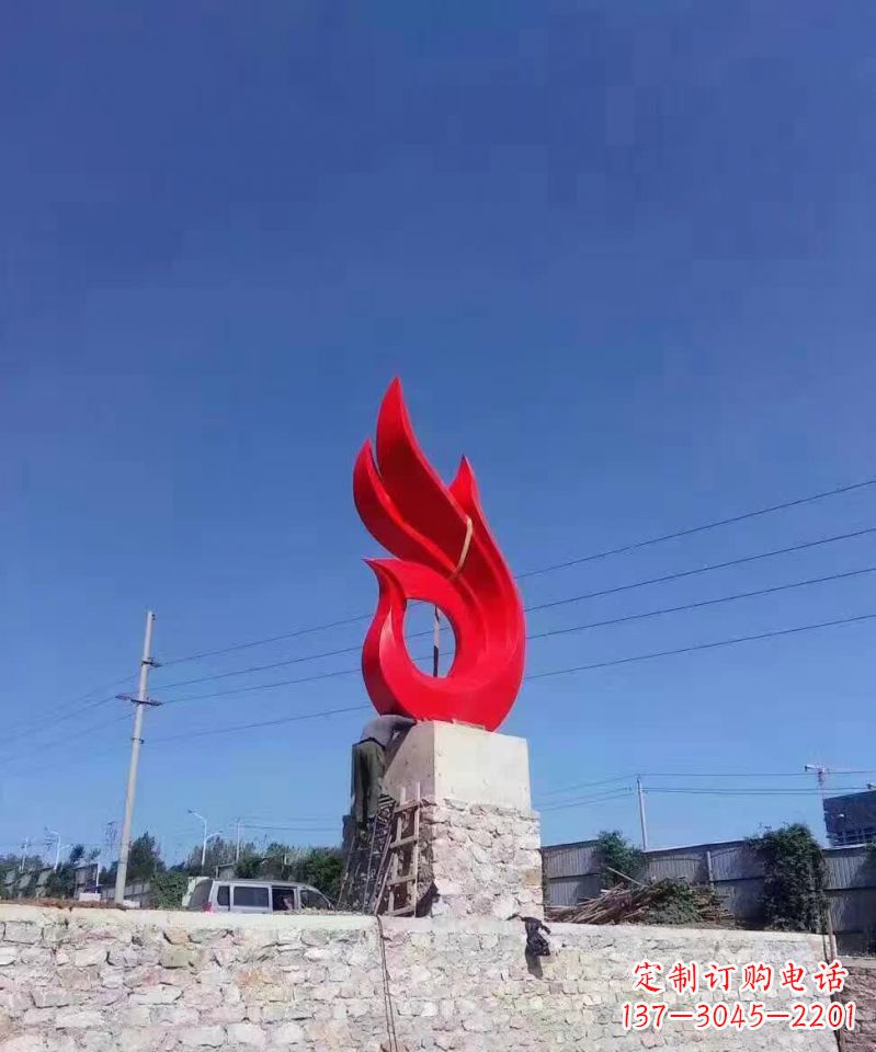 泰安凤凰雕塑点缀城市的不锈钢景观
