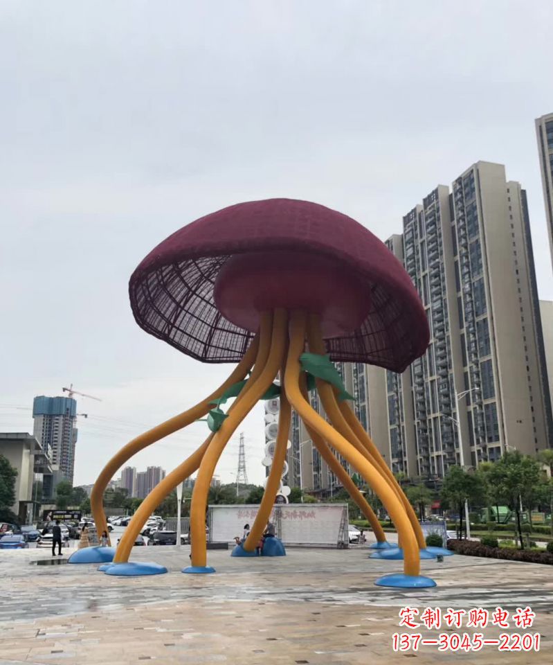 泰安城市点缀之美——不锈钢蘑菇雕塑
