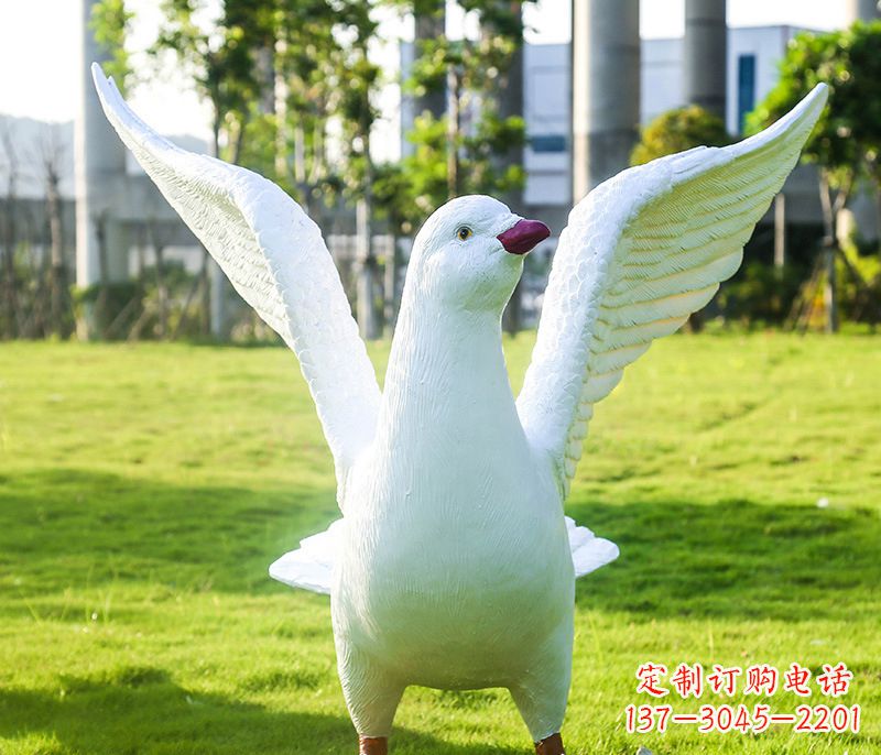 泰安和平鸽雕塑传递和平信息