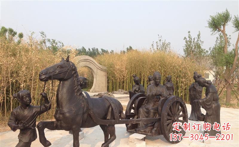 泰安城市公园的马车雕塑