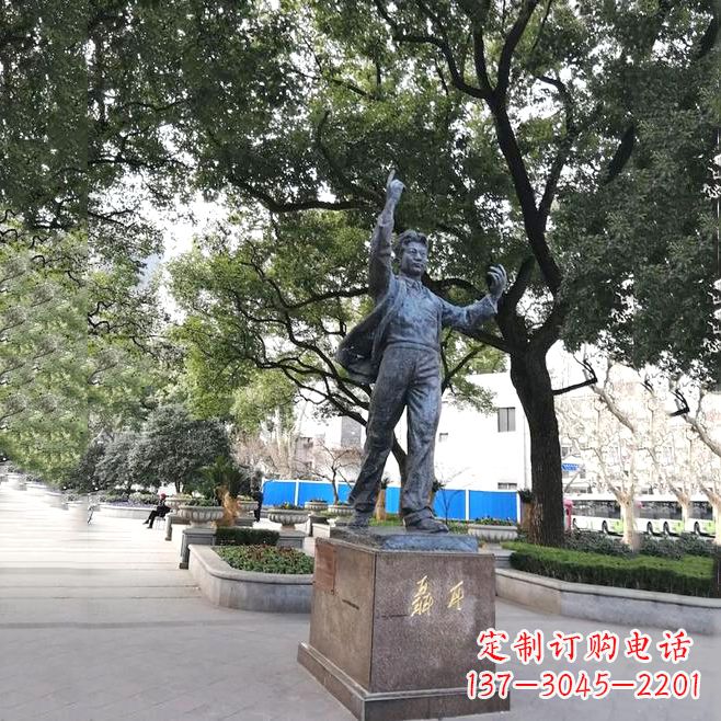 泰安聂耳传奇一座铜雕的赞歌