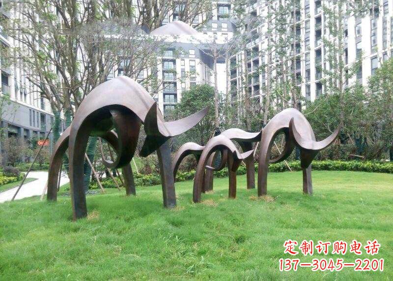 泰安抽象牛铸铜雕塑-小区园林草坪动物摆件