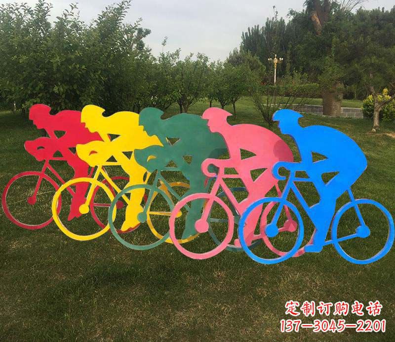 泰安自行车雕塑——展现公园美丽