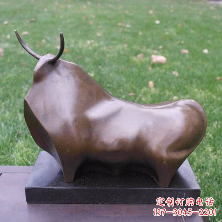 泰安十二生肖铜牛雕塑——传承中国古老文化