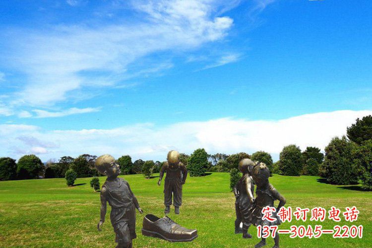 泰安儿童雕塑借穿大鞋的儿童为灵感