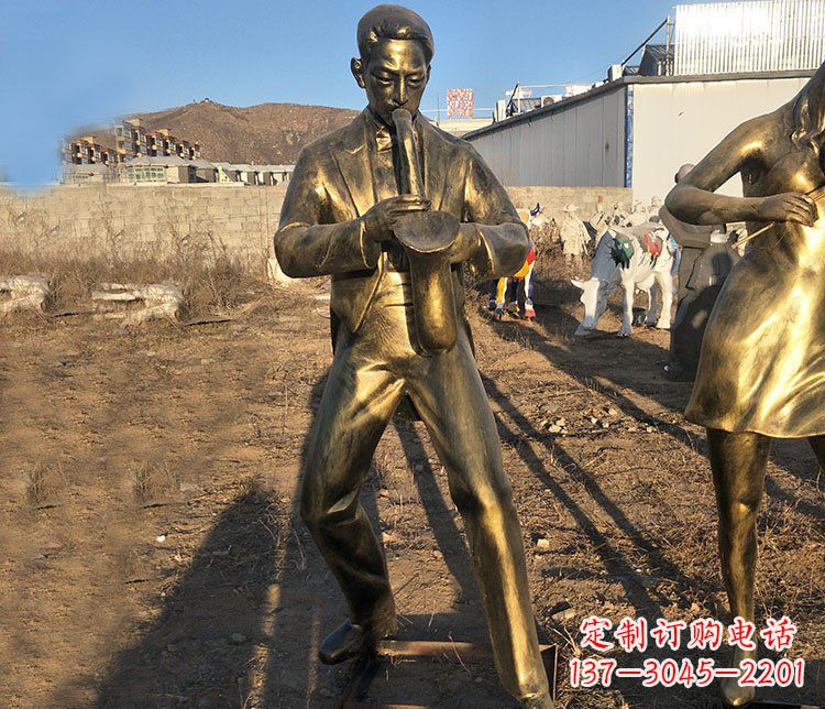 泰安吹萨克斯音乐人物铜雕雕塑
