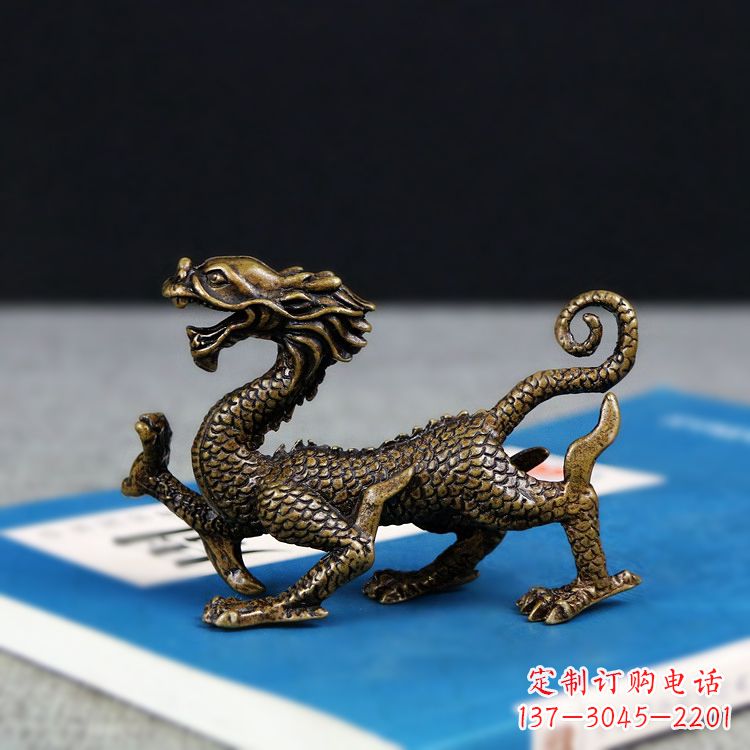 泰安青龙雕塑用纯铜熔铸而成