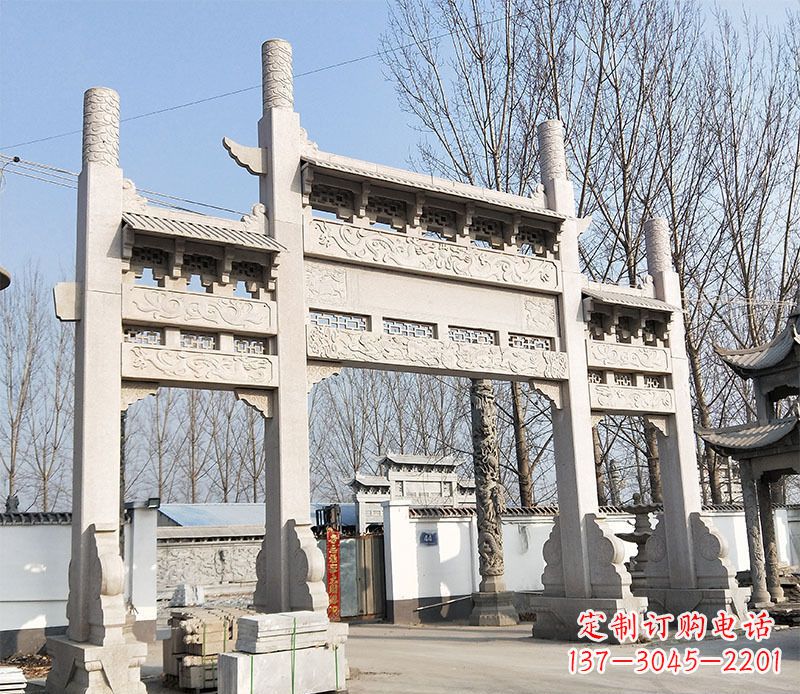 泰安村口的珍贵文化——牌坊雕塑