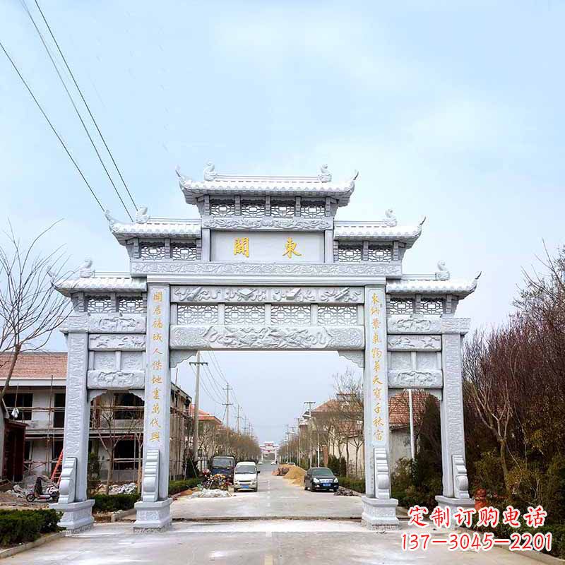 泰安传承古风——村镇三门石牌坊雕塑