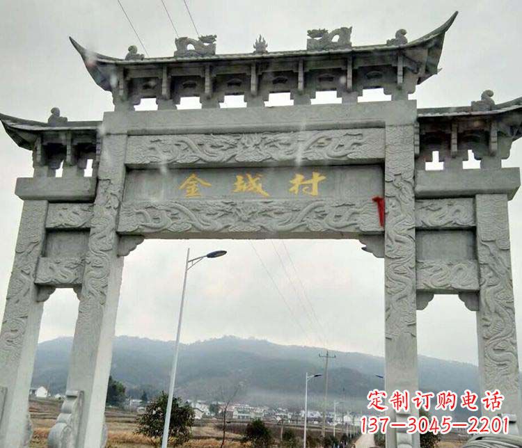 泰安该牌坊雕塑。