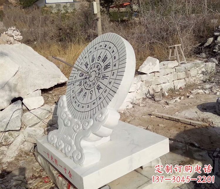 泰安传承古老文化——日晷雕塑