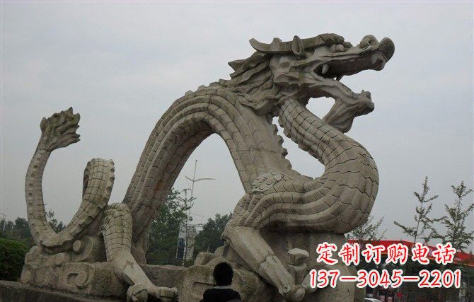 泰安大理石龙雕塑,象征着力量与尊贵