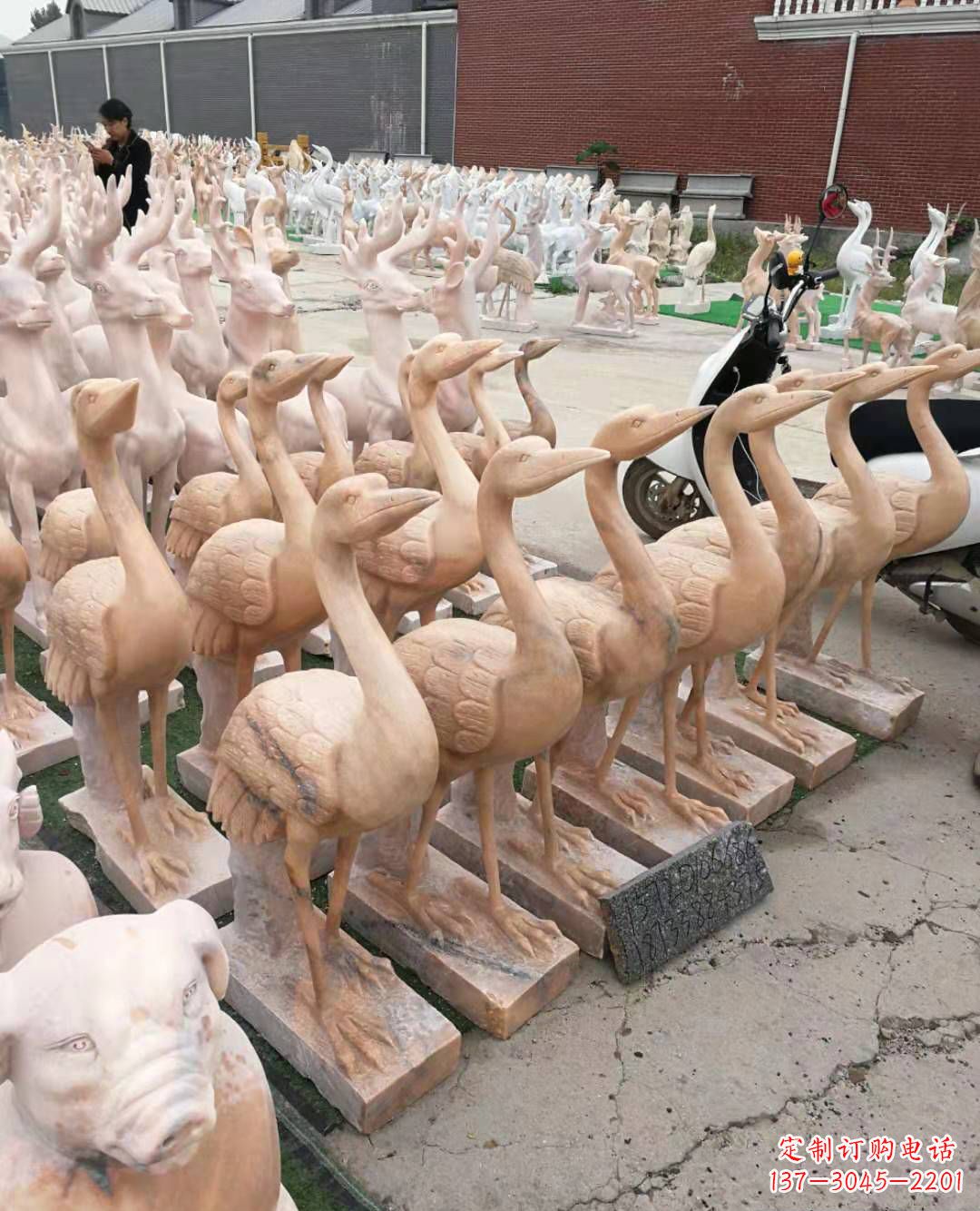 泰安丹顶鹤大理石雕塑