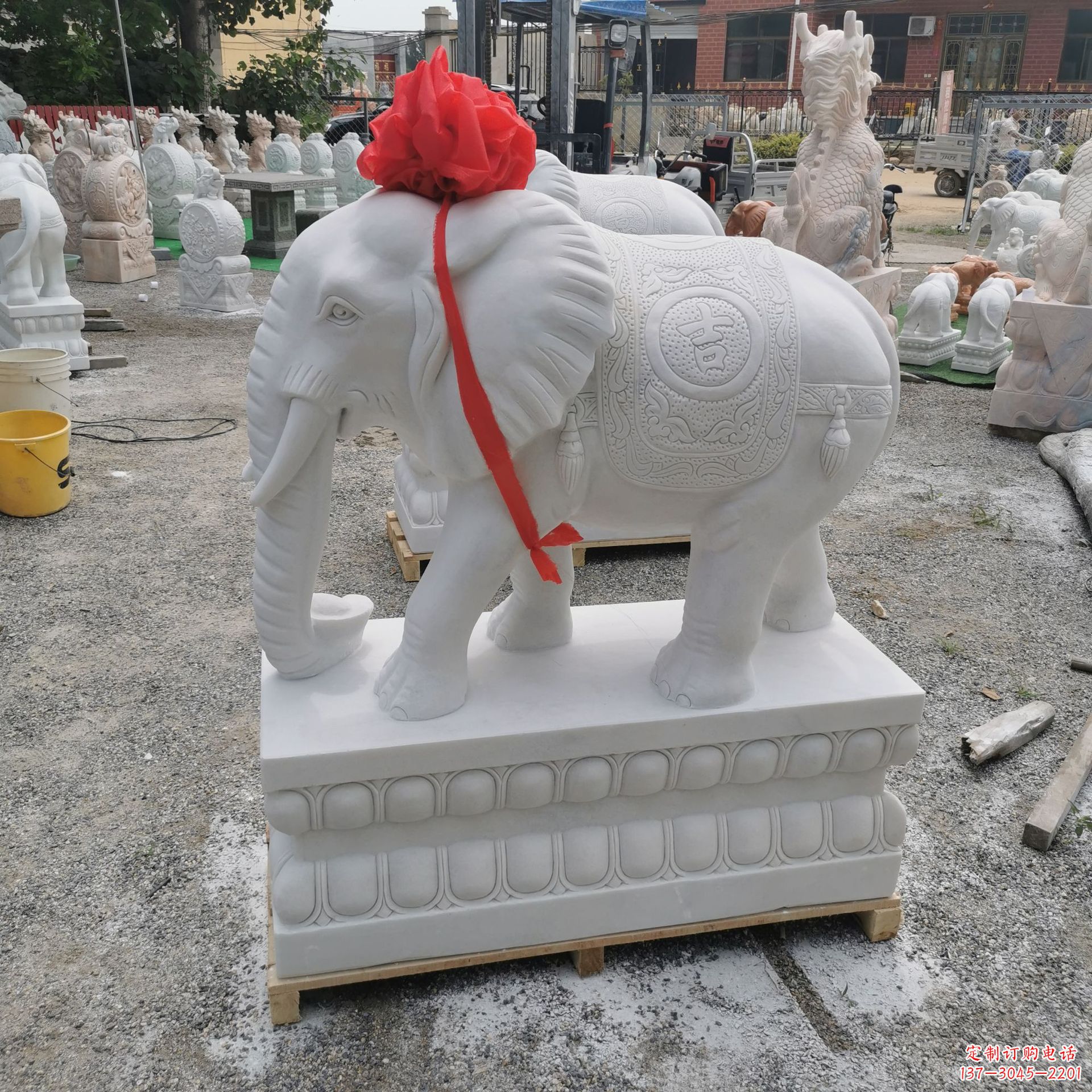 泰安大象石雕卧姿