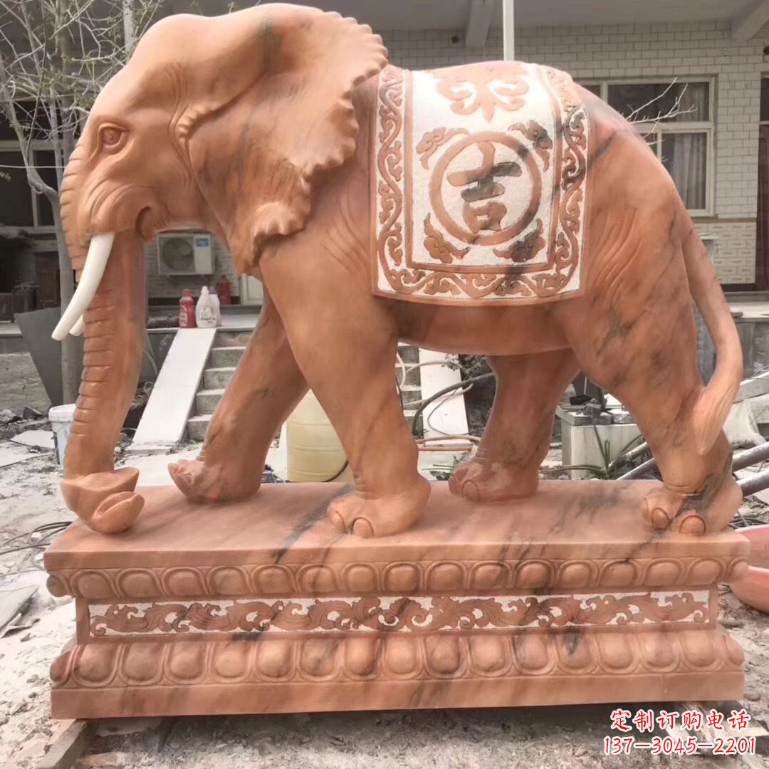 泰安大象柱子石雕景区