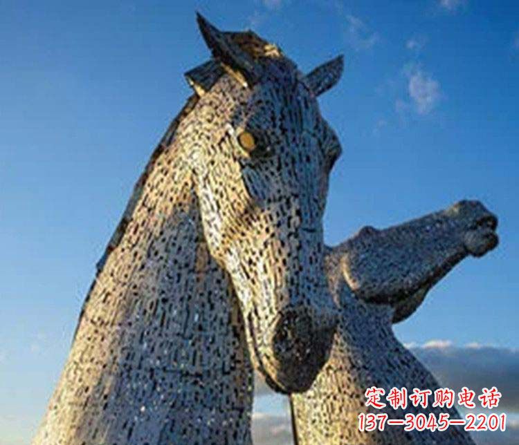 泰安大型不锈钢抽象马雕塑