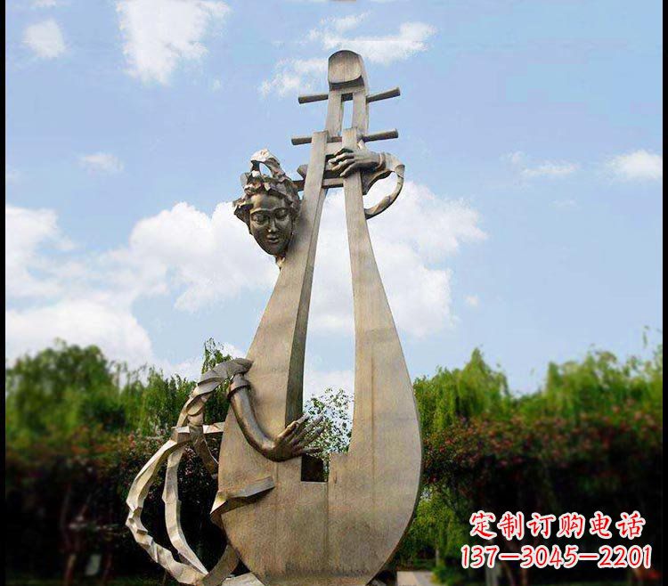 泰安大型弹琵琶的抽象人物铜雕