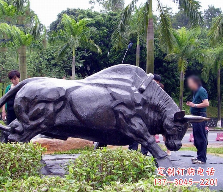 泰安大型公园动物牛铜雕塑