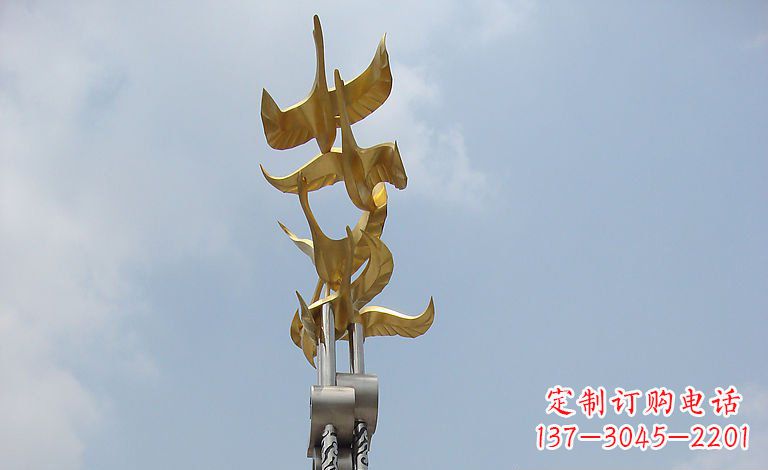 泰安大雁不锈钢雕塑—梦想之羽