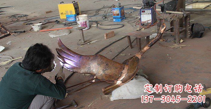泰安大雁公园动物铜雕